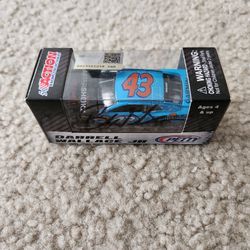 Autographed Bubba Wallace #43