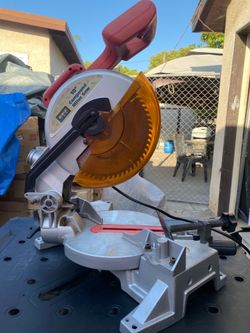 Bench pro  compound miter saw 10”