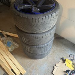4 P225 40r 18 In Tires With Alloy Rims. 