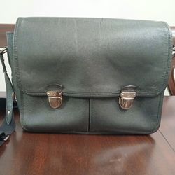Louis Vuitton Taiga Alexei Messenger Bag - '00s