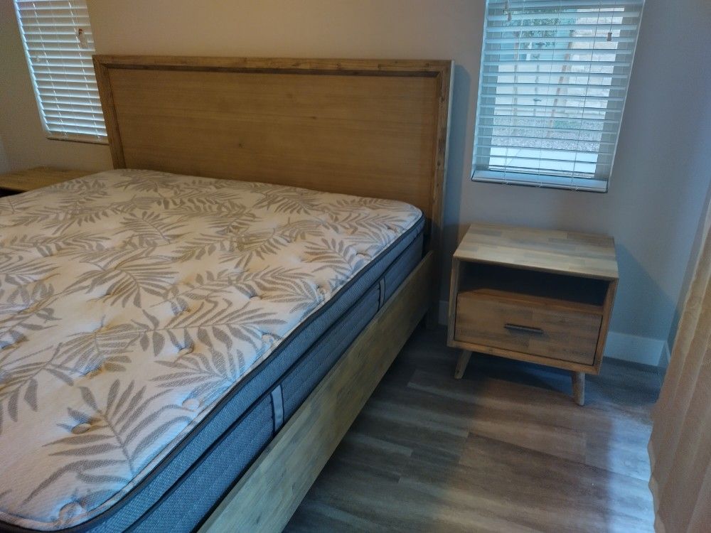 Brand New King Size Bed With New Mattress