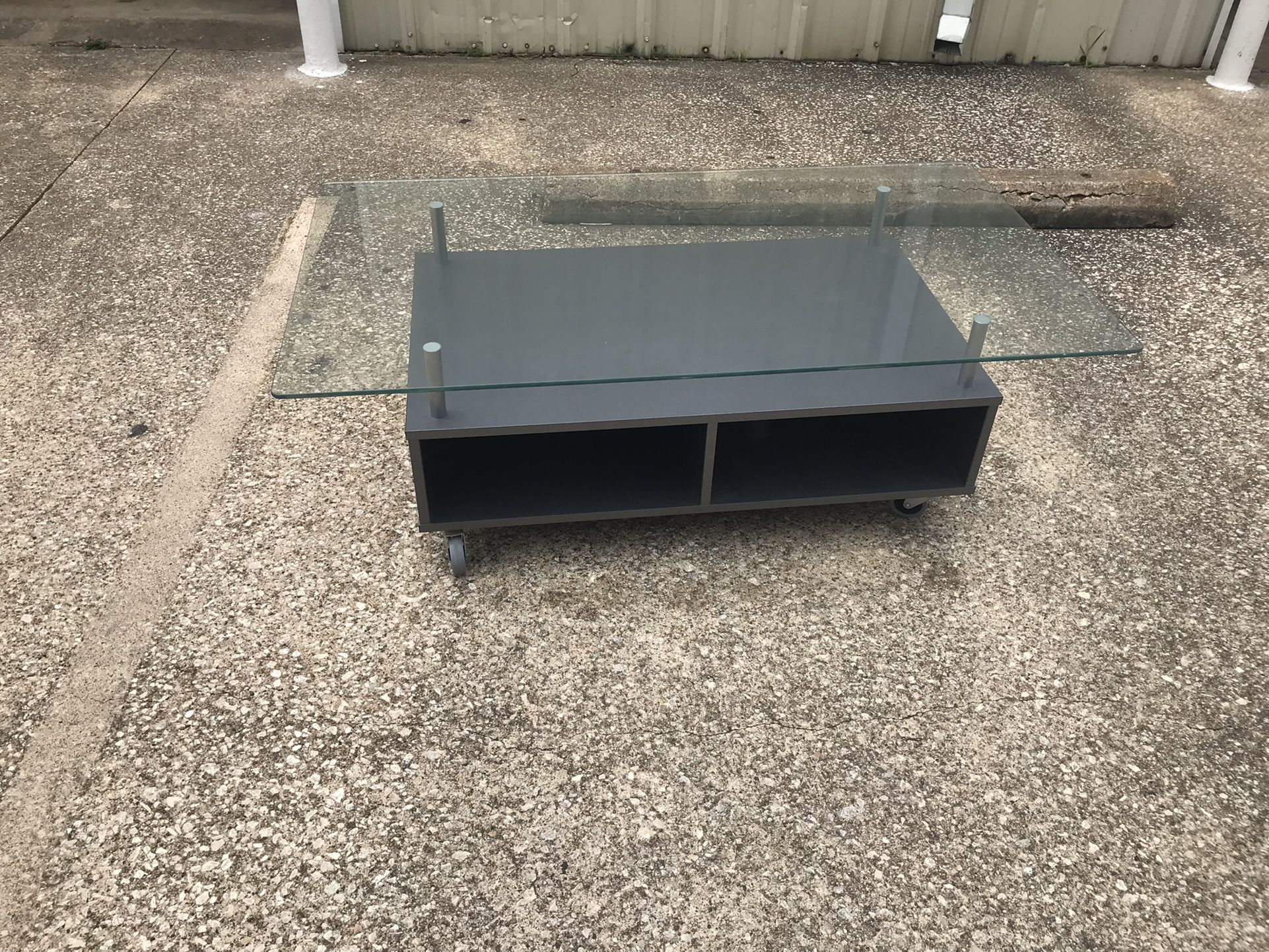 CENTER GLASS TABLE 