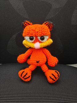 Crocheted Large Garfield