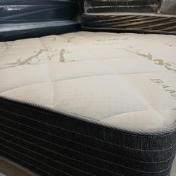 NEW Queen 11 Inch HYBRID MATTRESS 
