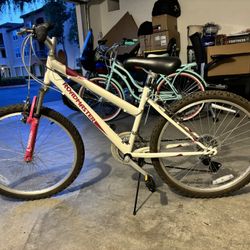 Girls 18speed Mountain Bike 