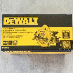 Dewalt Circular Saw 7 1/4  DWE575 New In Box