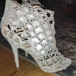 Rhinestone 👠  stilettos