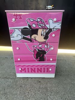 Minnie Mouse dresser
