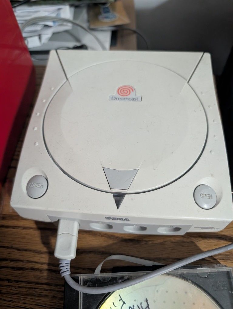 Sega Dreamcast Two Controllers Two Games