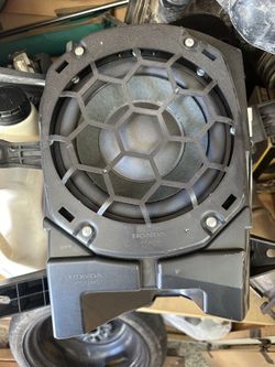 Honda CRZ subwoofer