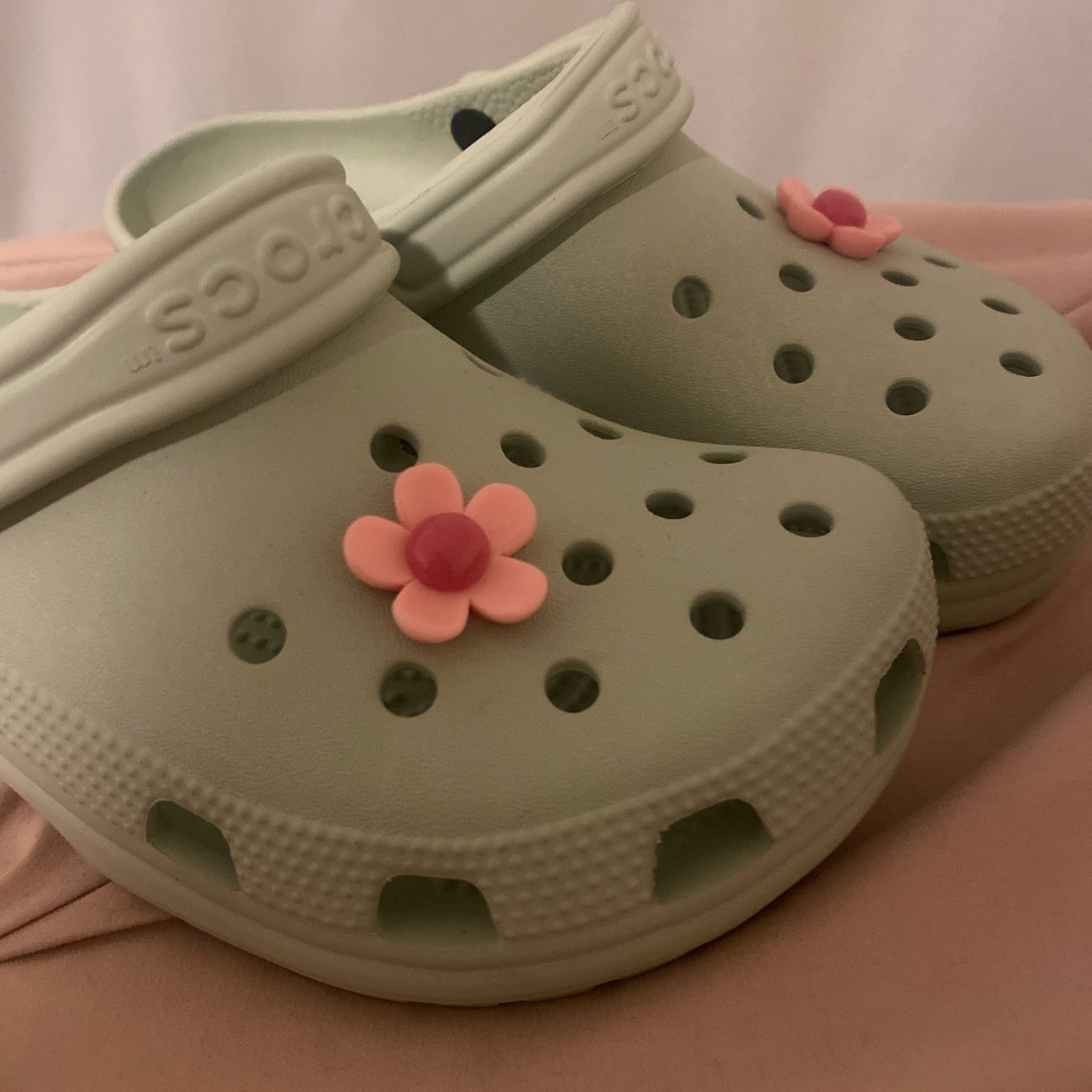 Matcha Croc with Charms