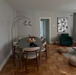 West Elm Mid-Century Dining Set - Oval Table & 5 Mid-Century Chairs