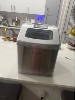 Icemaker