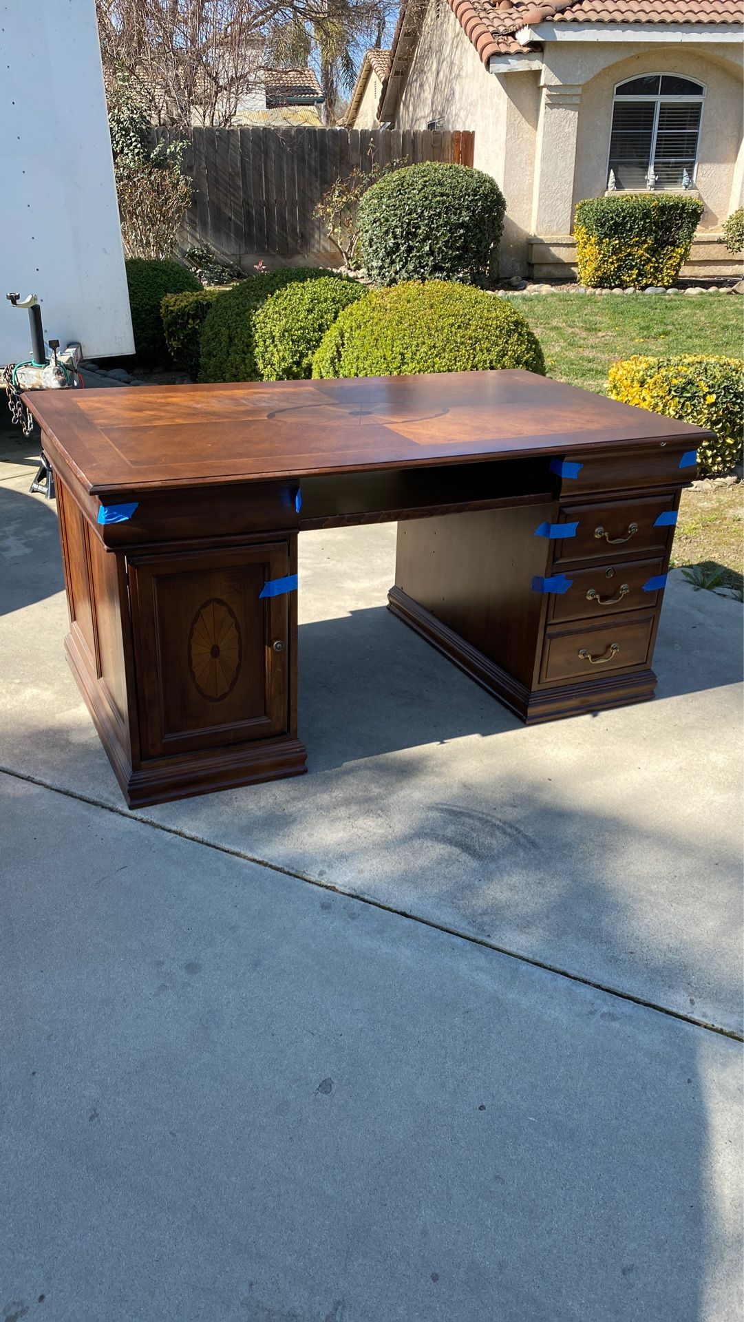 FREE ASHLEY DESK if it’s listed it’s available