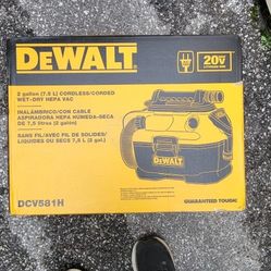 DEWALT 20V / CORD VACUUM