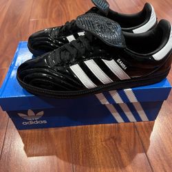 Black and white Adidas Samba trainers, used once, 9 in men’s 