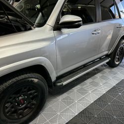 5th Gen Toyota 4Runner OEM Running Boards