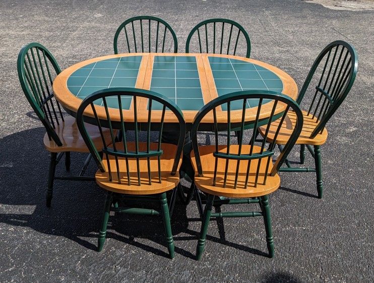 Green Country Style Pedestal Table Set 