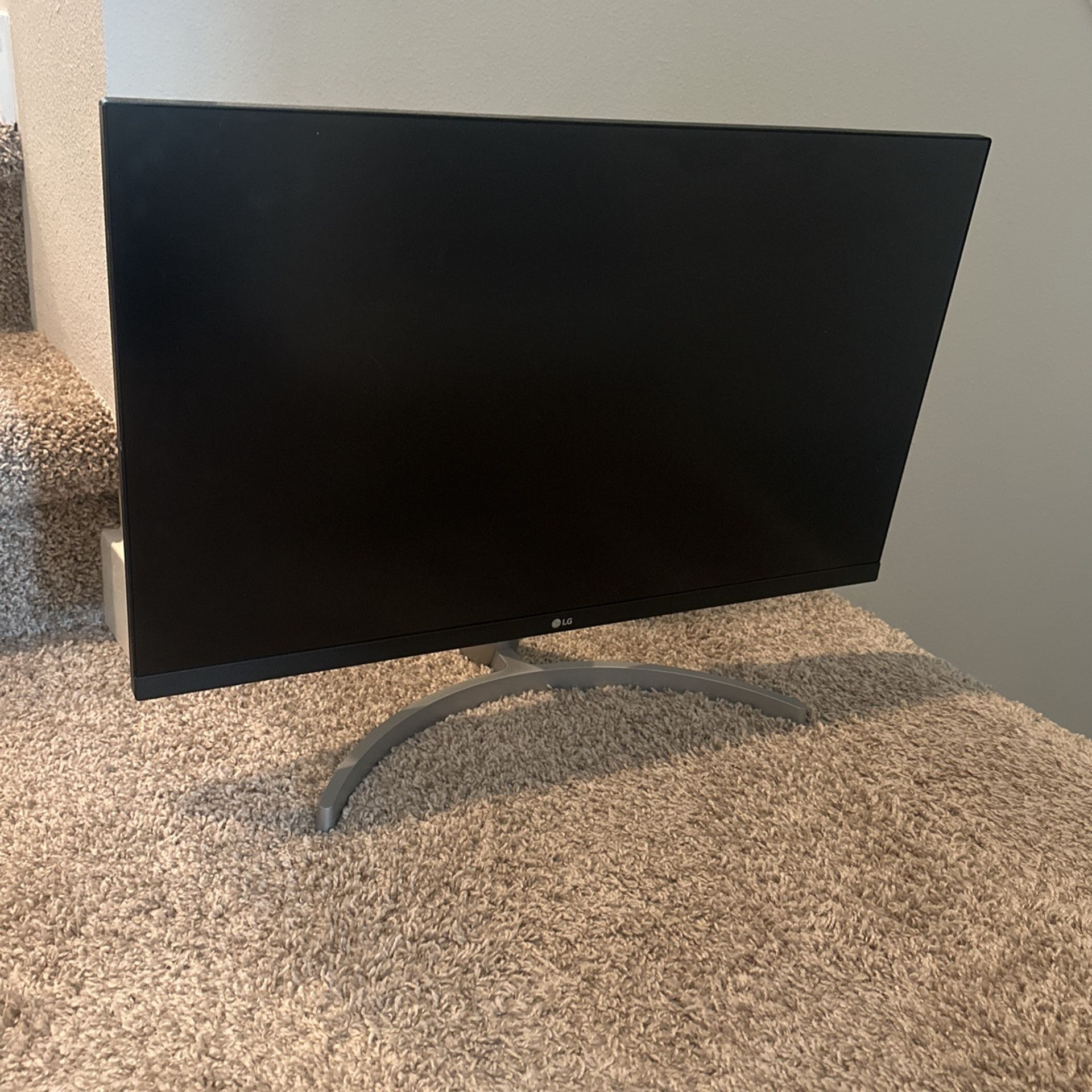 LG 27” Monitor. Has All Cables Works Great