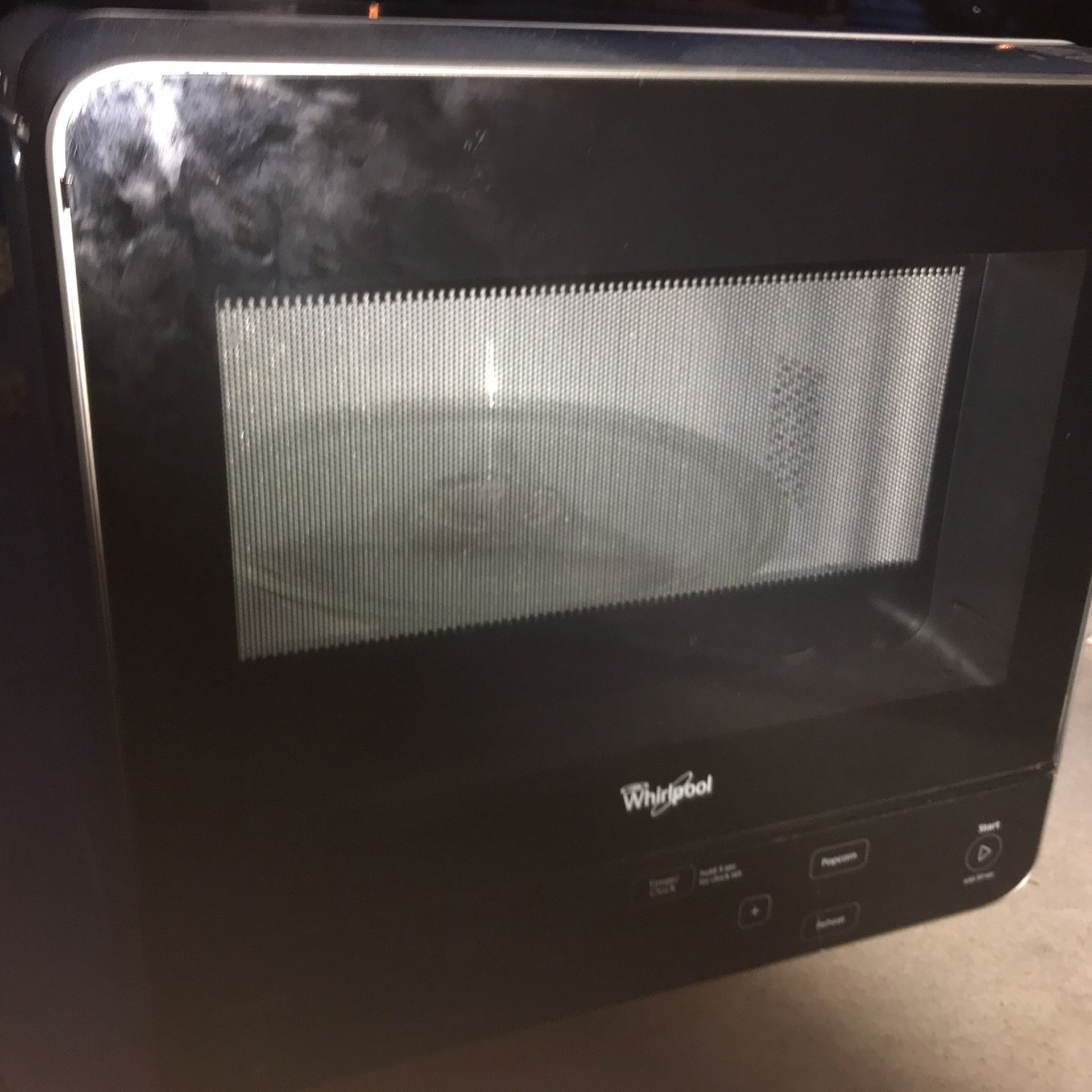 Whirlpool WMC20005YB 0.5 Cu. ft. Black Countertop Microwave