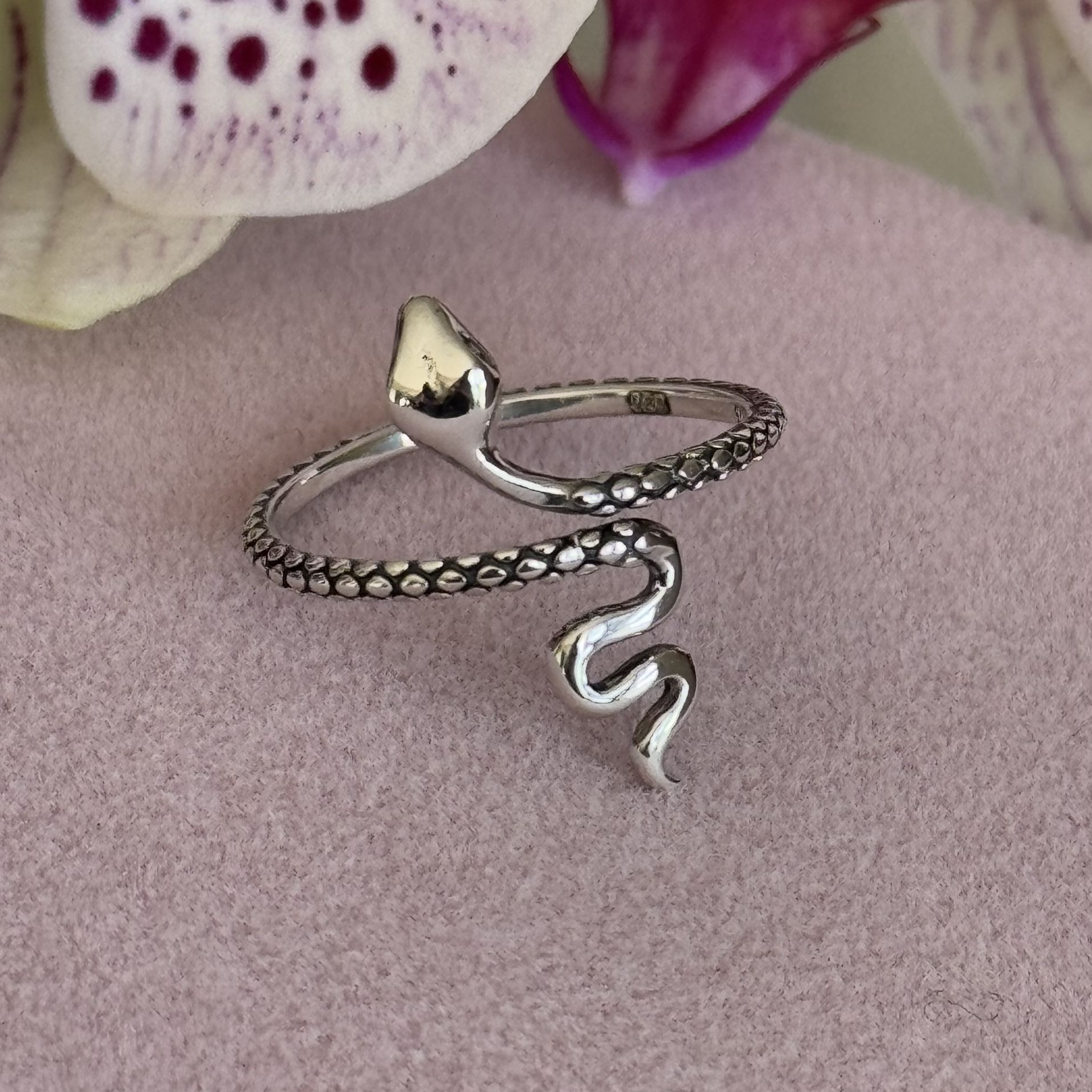 Snake 🐍 925 Sterling Silver Ring 💍 size 8