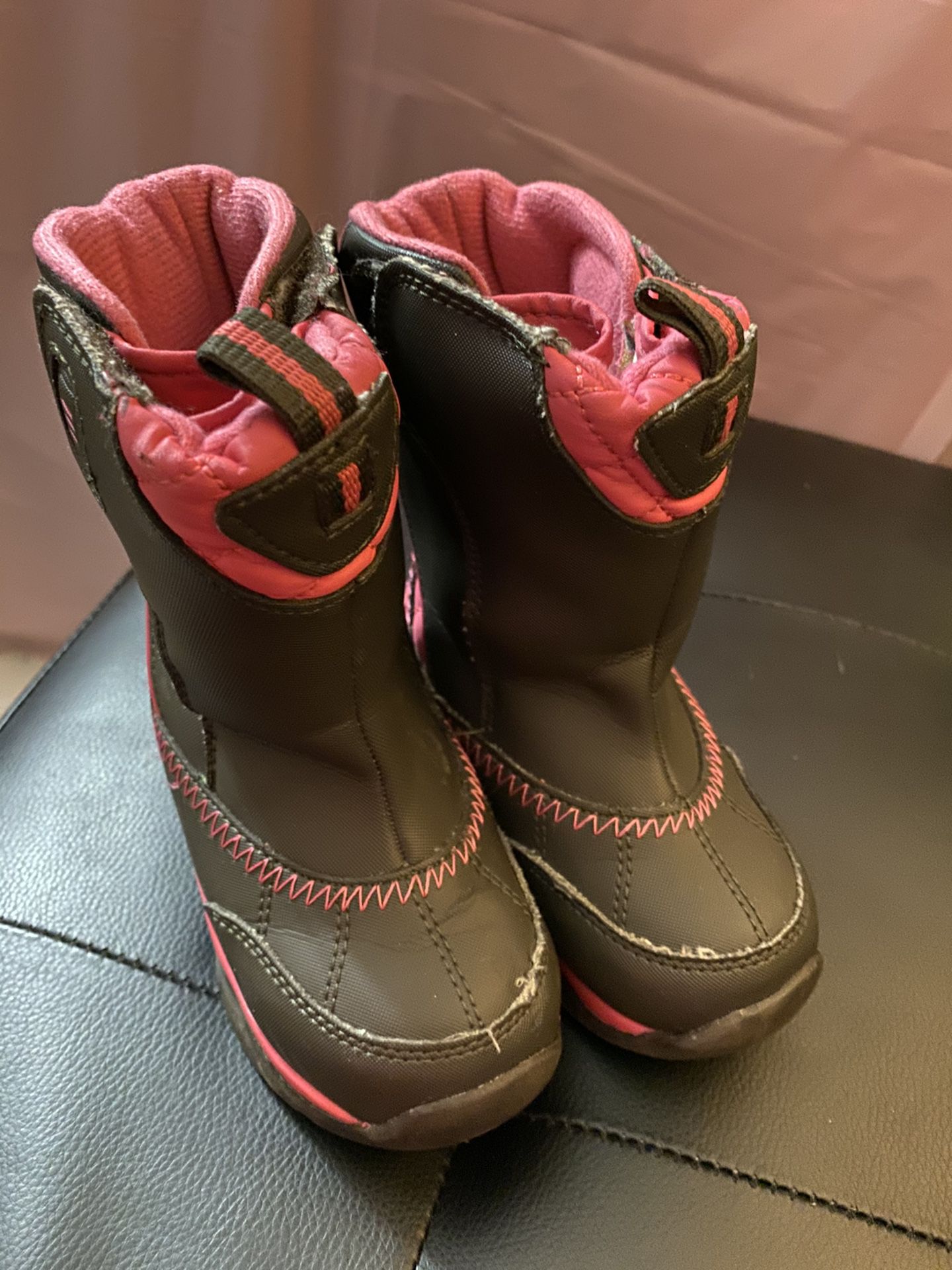 Girl’s winter boots