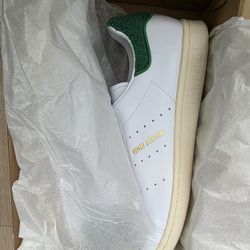 Stan Smith "Homer Simpson" Size 12