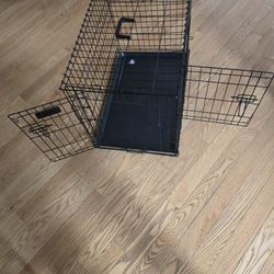 Brand New Medium Size Crate EXCELLENT Condition 