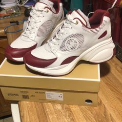 New Michael kors Sneakers Size 9.5