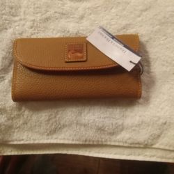 Dooney N Bourke Wallet
