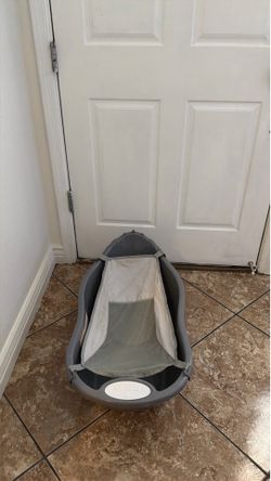 Baby bath tub