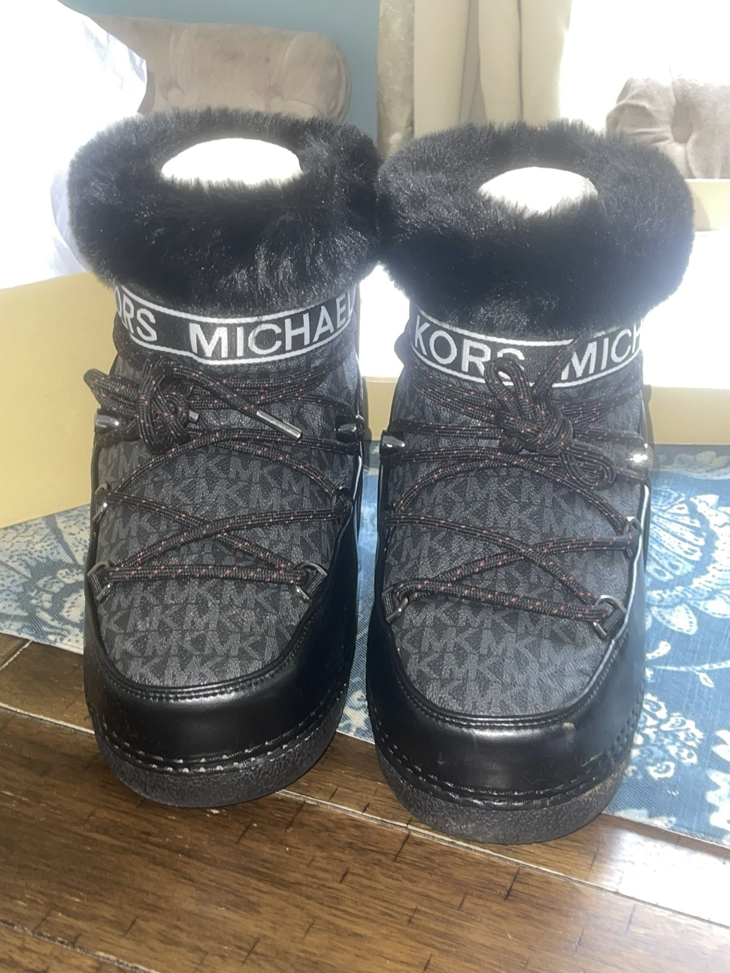 Michael Kors Moon Boots