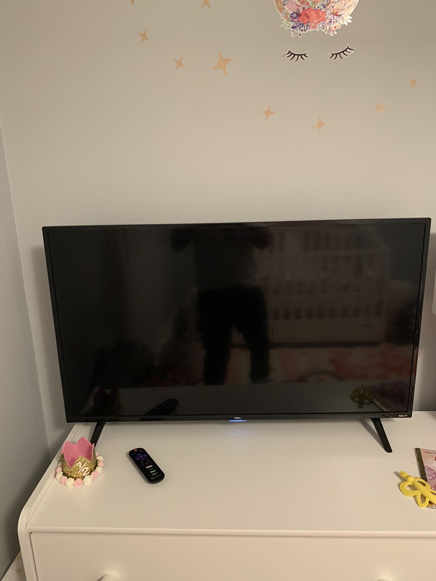 40 inch roku smart tv 100$ like new