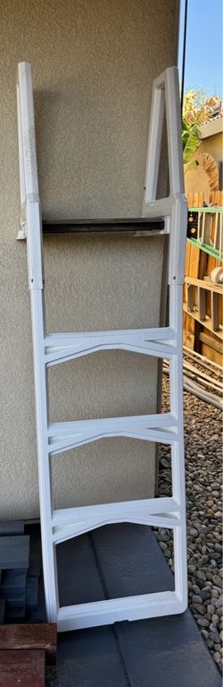 Swimming Pool Ladder