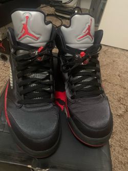 Air Jordan 5 Satin size 12 Retro Bred Sneakers
