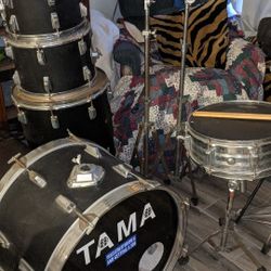 Tama 5 Piece Drum Set 