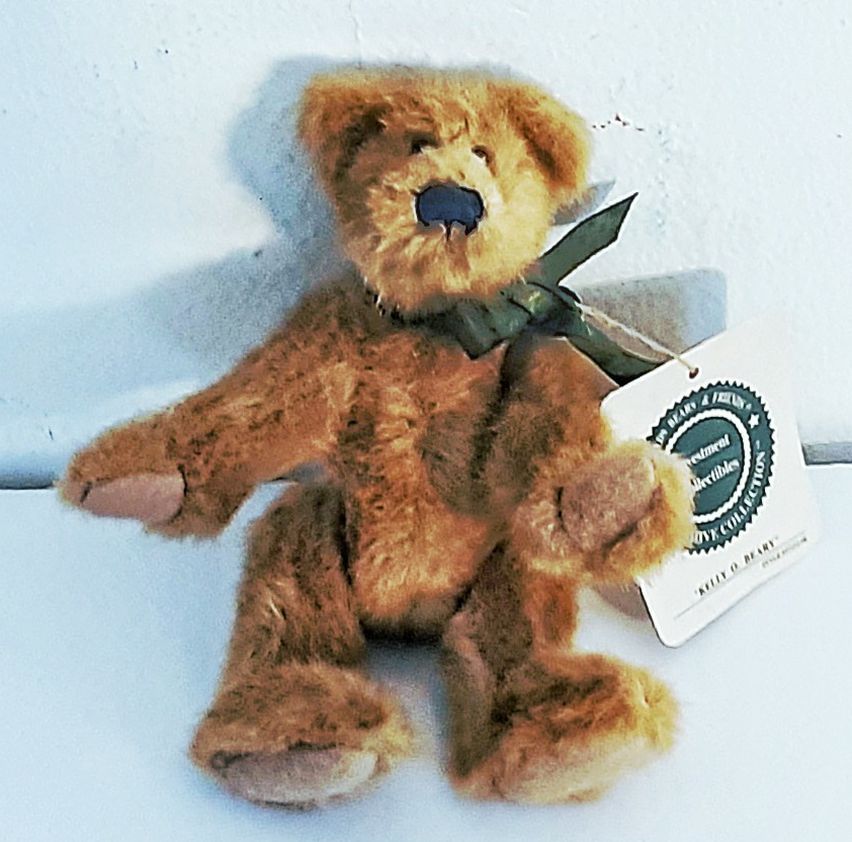 Vintage BOYDS BEAR plush Teddy Bear KELLY O'BEARY 7" L x 4" w. ca. 2000