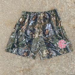 Eric Emmanuel Shorts Medium 