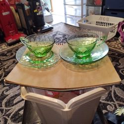 Uranium Glass.8 Sets.