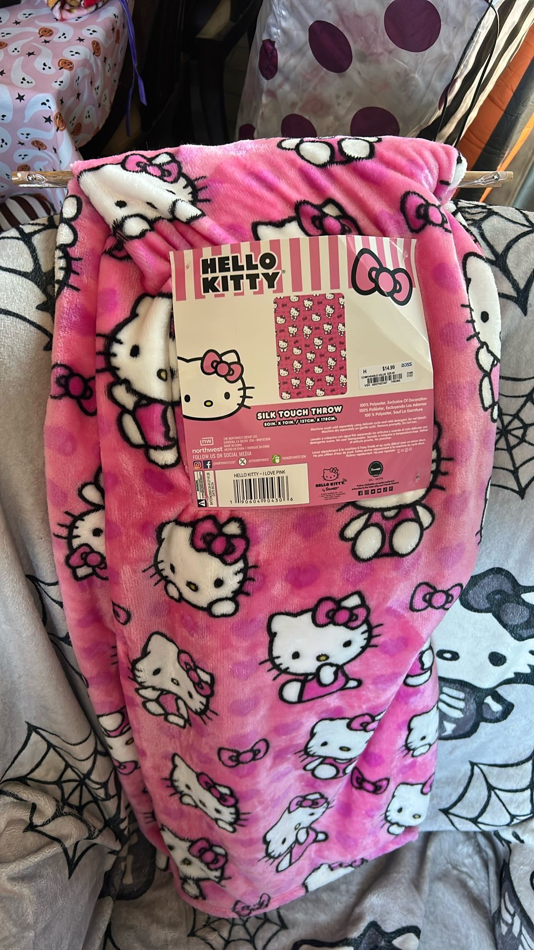 Hello Kitty Blanket