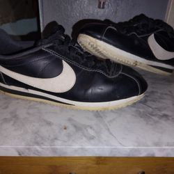 Nike shoes