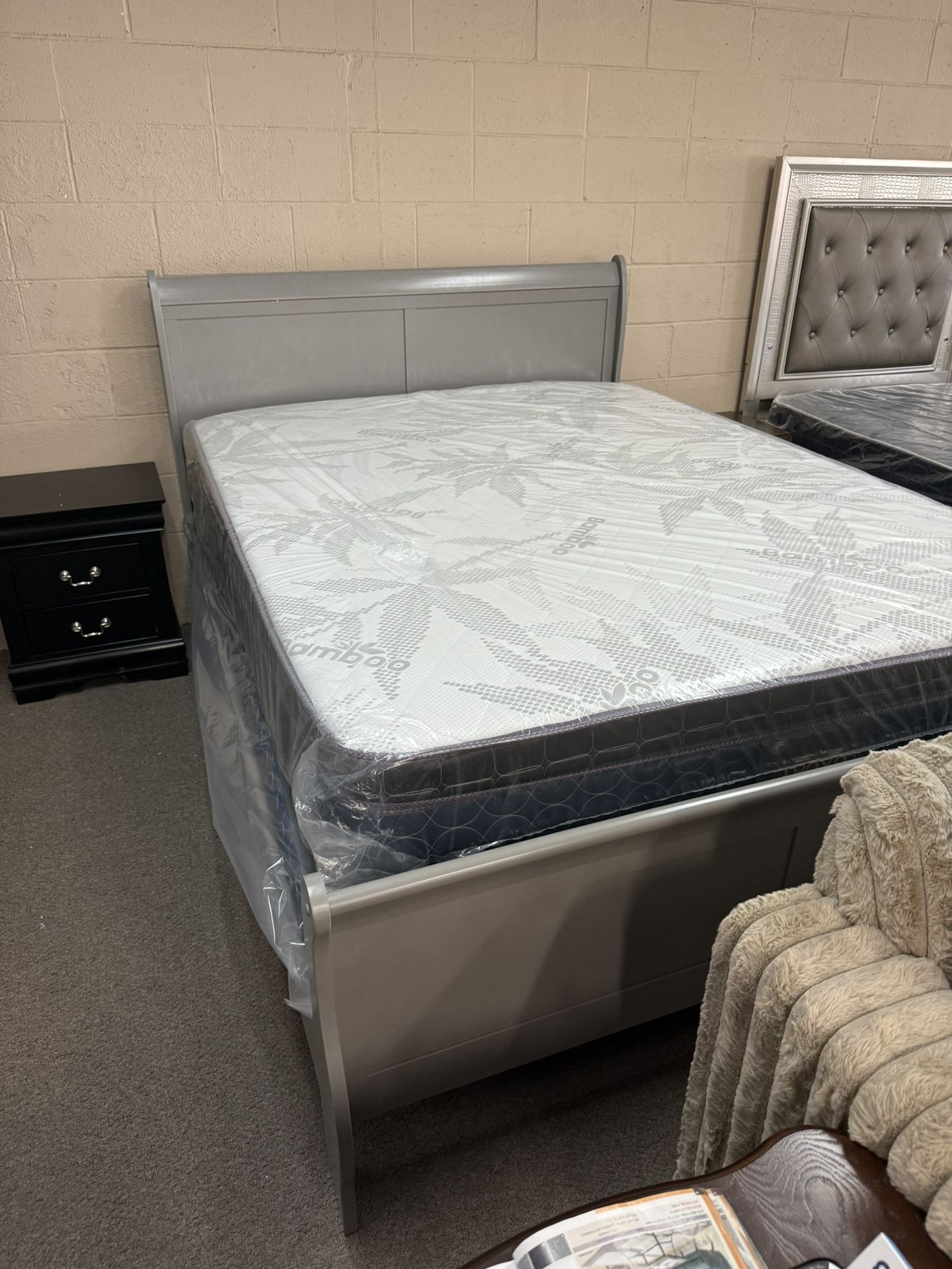 Para Su Hogar Todo Nuevo