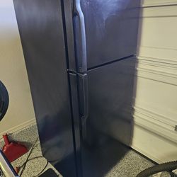 Refrigerator for sale