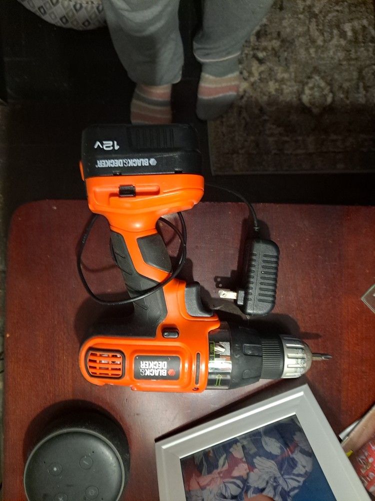 Drill Black And Decker 20$ Plug In