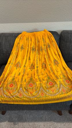 Yellow beautiful M women lahanga only