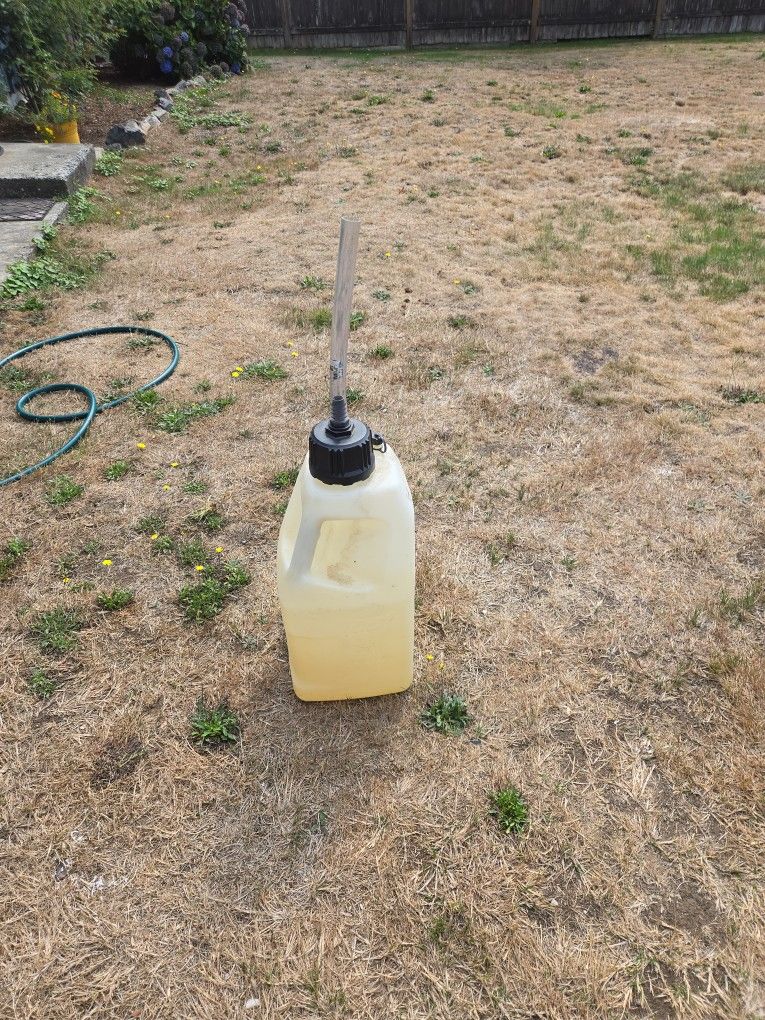 5 Gallon Dort Bike Gas Can