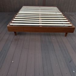 Queen Size Bed Frame No Box Spring Needed