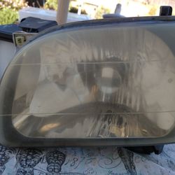 Toyota Tacoma Headlight