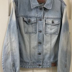 Guess trucker jacket denim Women’s Size medium