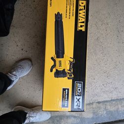 DEWALT BLOWER